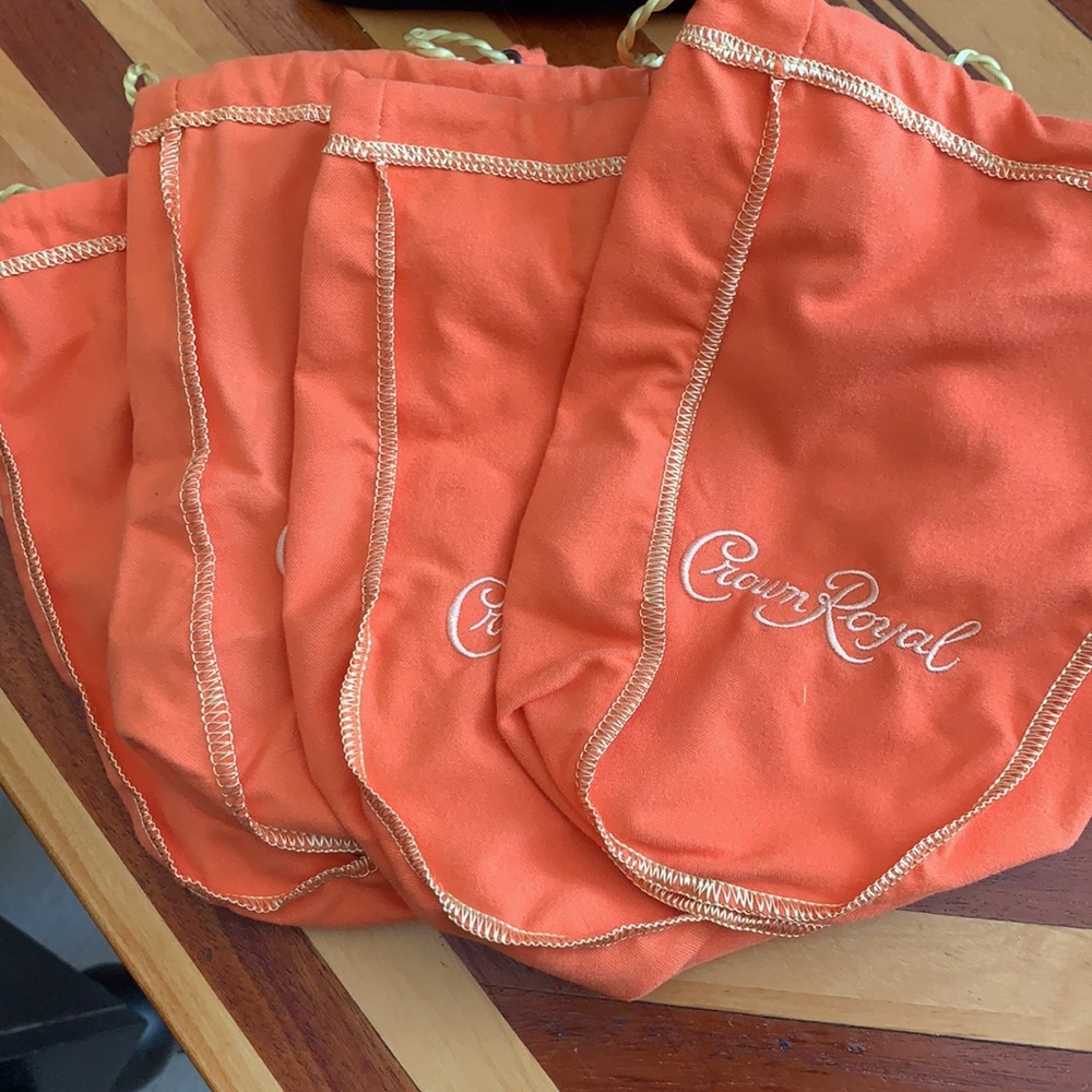 2 for $4.00 Peach crown royal bags/20 left 🍑🍑